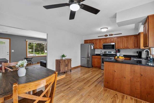 W243N6591 Westhaven DRIVE, Sussex, WI 53089
