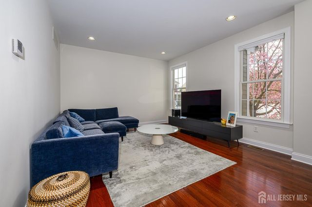 2 Wilson Lane, Plainsboro, NJ 08536