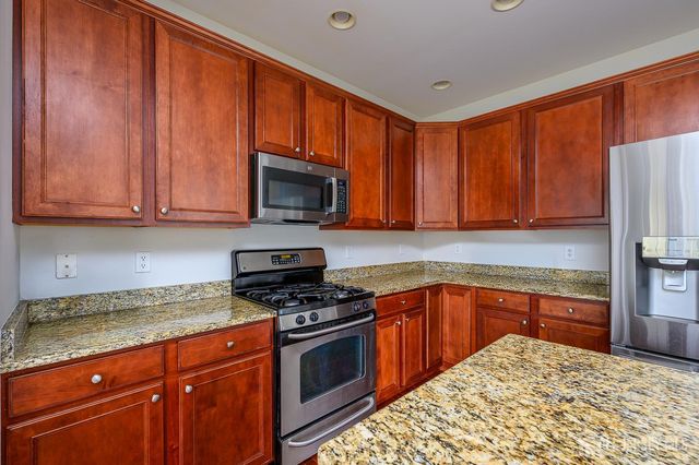2 Wilson Lane, Plainsboro, NJ 08536