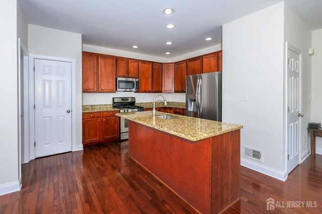 2 Wilson Lane, Plainsboro, NJ 08536
