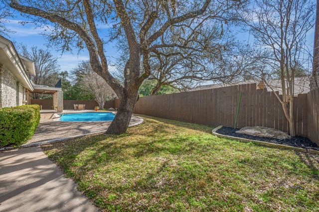 10601 Spicewood PKWY, Austin, TX 78750