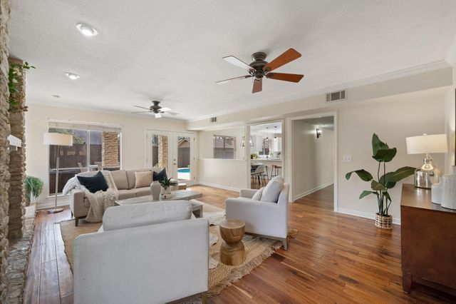 10601 Spicewood PKWY, Austin, TX 78750