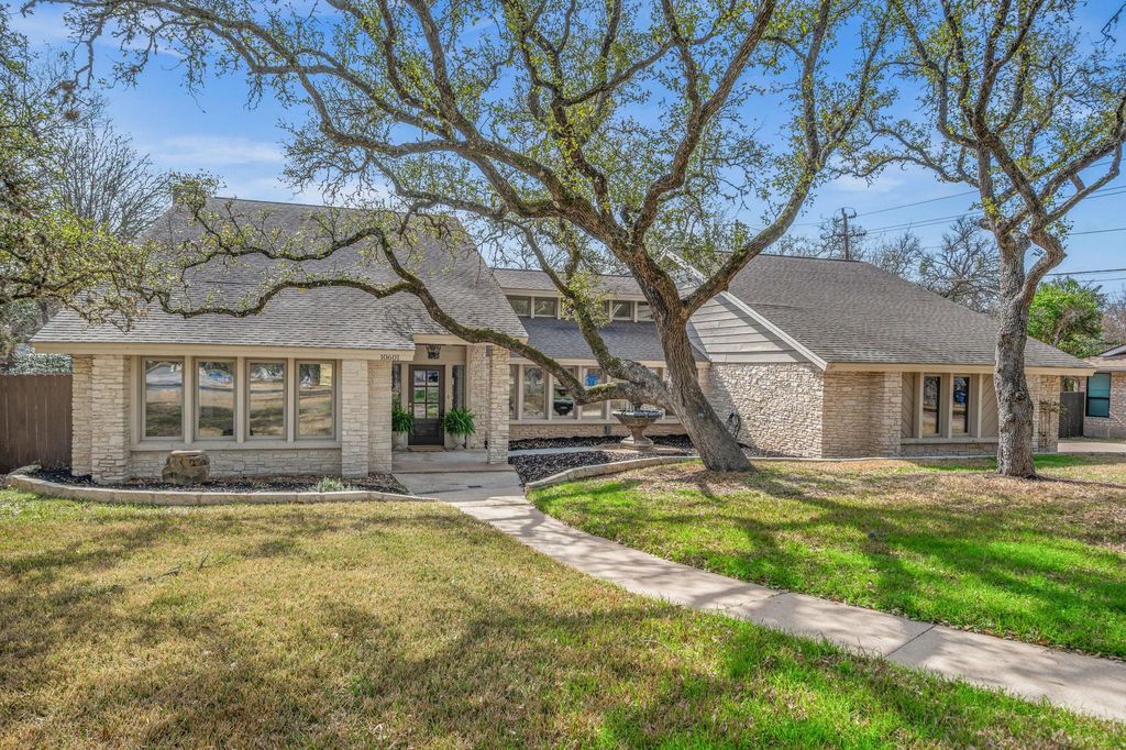 10601 Spicewood PKWY, Austin, TX 78750