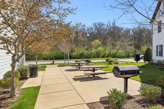 530 Vintage Green Ln, Franklin, TN 37064