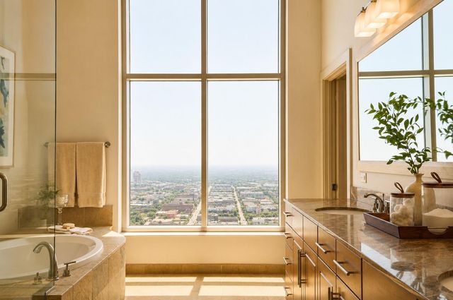 1400 Mckinney Street 3705, Houston, TX 77002