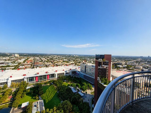 1400 Mckinney Street 3705, Houston, TX 77002