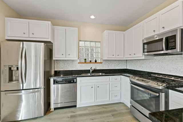 3739 Main Poplar Drive, Houston, TX 77025