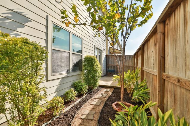 3739 Main Poplar Drive, Houston, TX 77025