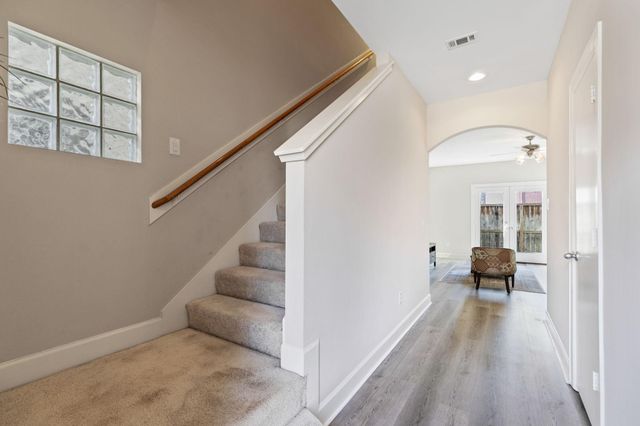 3739 Main Poplar Drive, Houston, TX 77025