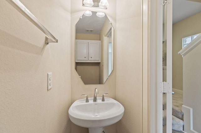 3739 Main Poplar Drive, Houston, TX 77025