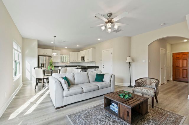 3739 Main Poplar Drive, Houston, TX 77025