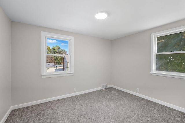 259 Cossairt Avenue W, Eden Valley, MN 55329