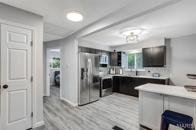 5550 Sapphire Avenue, Jennings, MO 63136