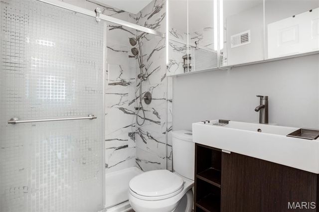 5550 Sapphire Avenue, Jennings, MO 63136