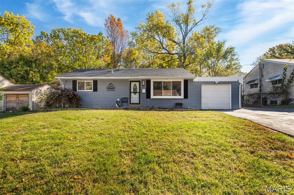 5550 Sapphire Avenue, Jennings, MO 63136