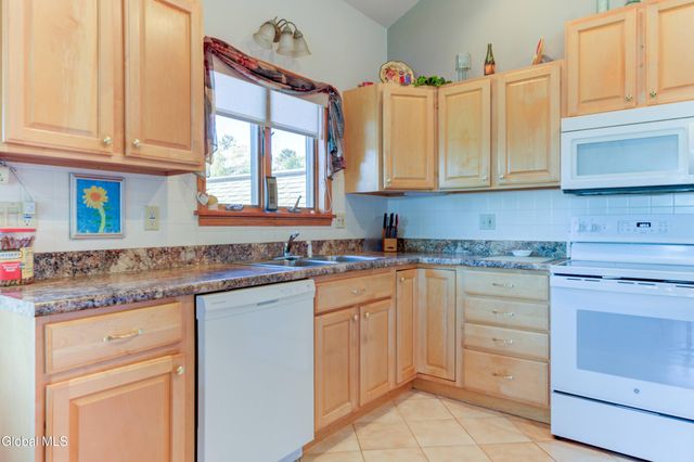 121 Cranberry Creek Road, Mayfield, NY 12117