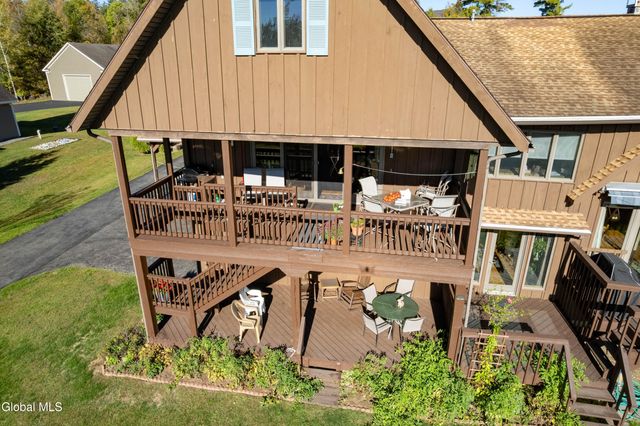 121 Cranberry Creek Road, Mayfield, NY 12117