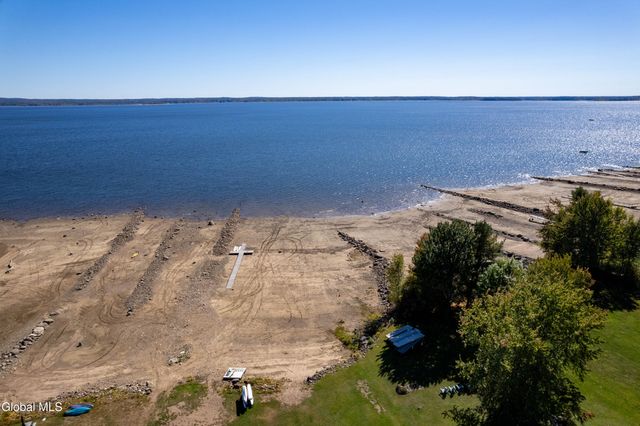 121 Cranberry Creek Road, Mayfield, NY 12117