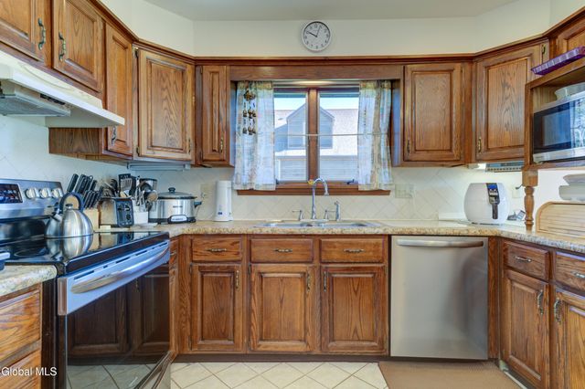 121 Cranberry Creek Road, Mayfield, NY 12117