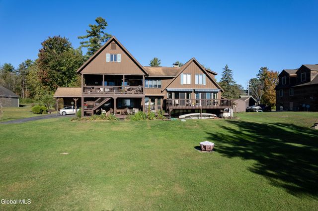 121 Cranberry Creek Road, Mayfield, NY 12117