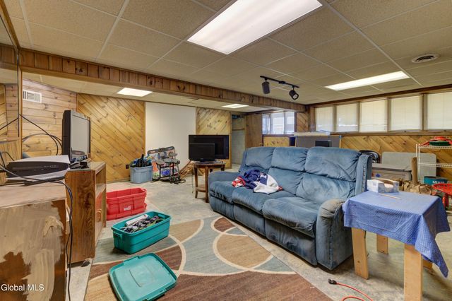 121 Cranberry Creek Road, Mayfield, NY 12117