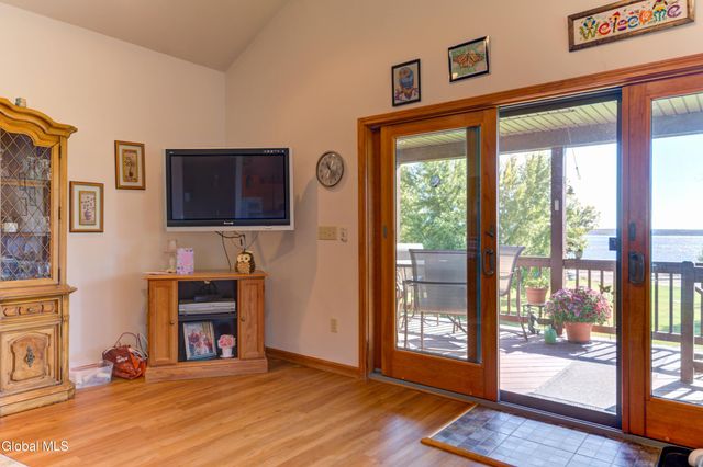 121 Cranberry Creek Road, Mayfield, NY 12117