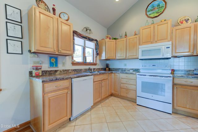 121 Cranberry Creek Road, Mayfield, NY 12117