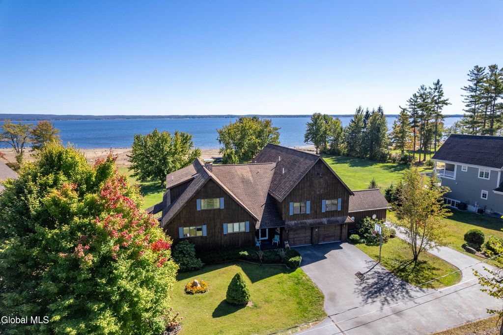 121 Cranberry Creek Road, Mayfield, NY 12117