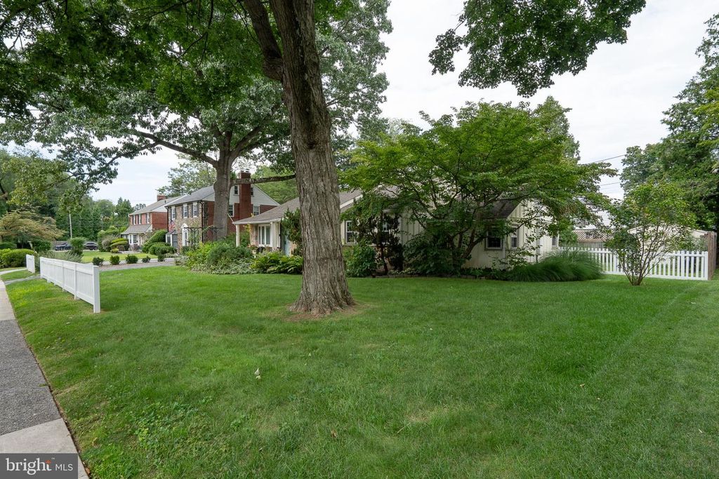 106 N LOWRYS LN, BRYN MAWR, PA 19010 — photo 5