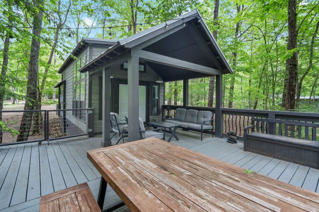 314 Deer Lick Trl, Monteagle, TN 37356