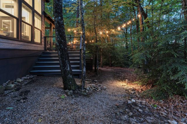 314 Deer Lick Trl, Monteagle, TN 37356