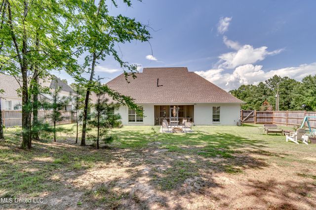 143 Lake Ridge Drive, Madison, MS 39110