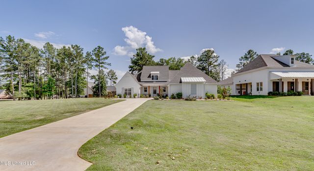 143 Lake Ridge Drive, Madison, MS 39110