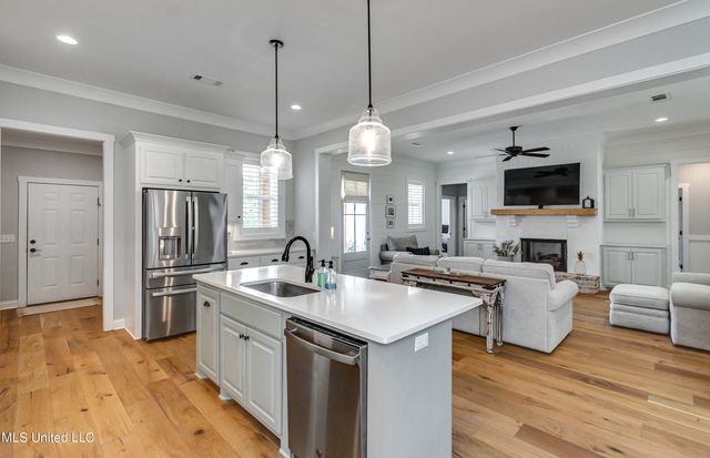 143 Lake Ridge Drive, Madison, MS 39110