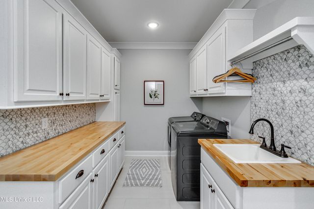 143 Lake Ridge Drive, Madison, MS 39110