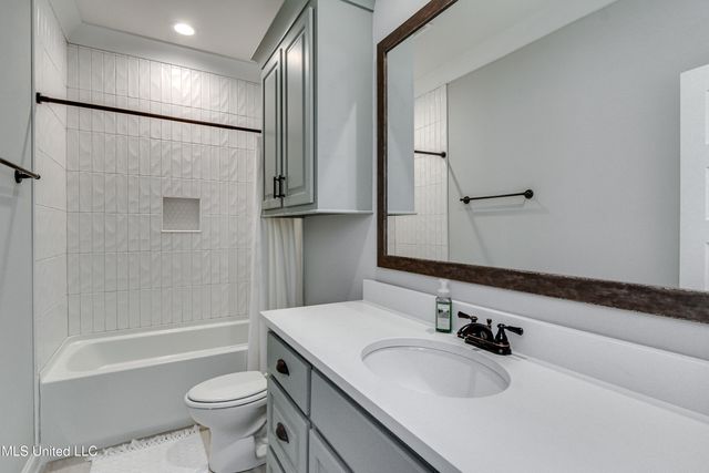 143 Lake Ridge Drive, Madison, MS 39110