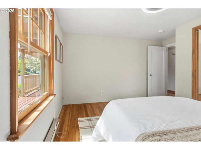 487 W 19TH Ave, Eugene, OR 97401