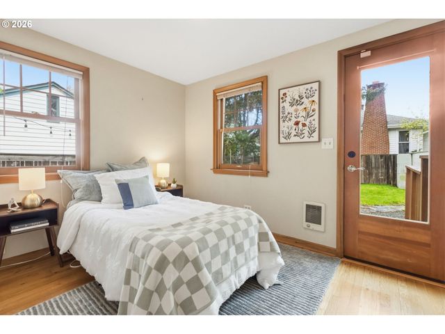 487 W 19TH Ave, Eugene, OR 97401