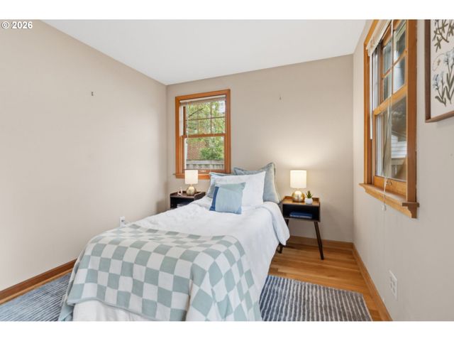 487 W 19TH Ave, Eugene, OR 97401