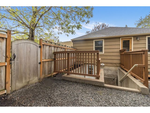 487 W 19TH Ave, Eugene, OR 97401