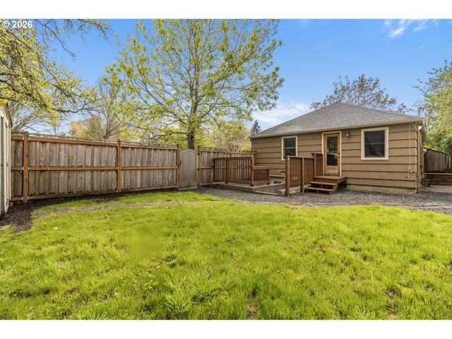 487 W 19TH Ave, Eugene, OR 97401