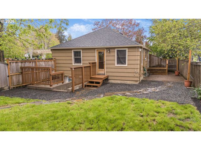 487 W 19TH Ave, Eugene, OR 97401