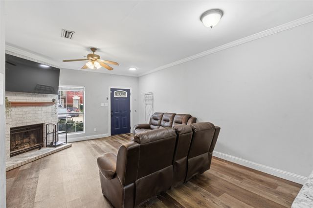212 Samuel Boulevard 3, Coppell, TX 75019