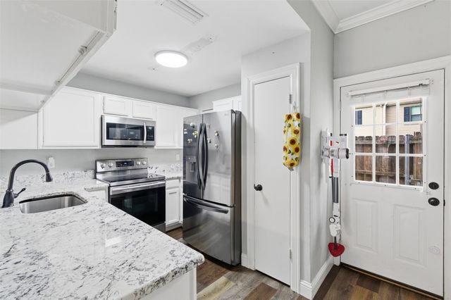 212 Samuel Boulevard 3, Coppell, TX 75019