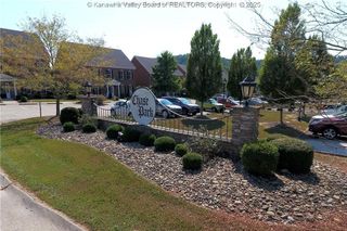 87 Chase Drive, Hurricane, WV 25526
