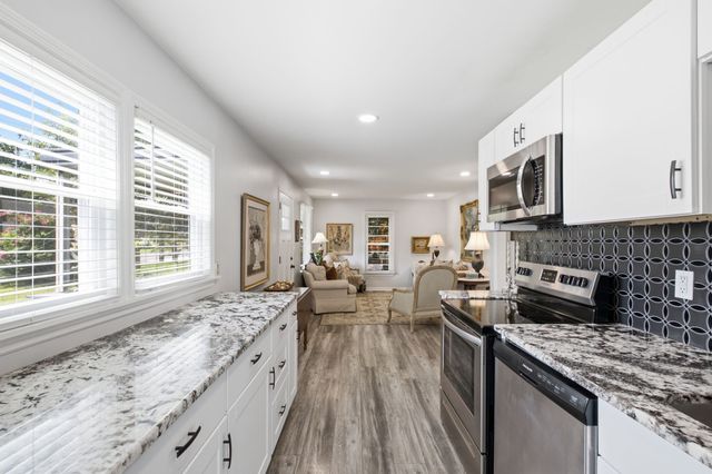 6218 Laredo Ave, Nashville, TN 37209