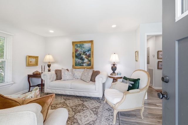 6218 Laredo Ave, Nashville, TN 37209