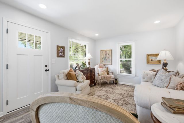 6218 Laredo Ave, Nashville, TN 37209