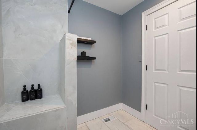 2413 Kenton Street, Cincinnati, OH 45206