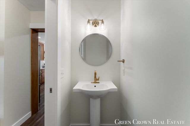 2838 Big Timber Drive Ne, Grand Rapids Twp, MI 49525
